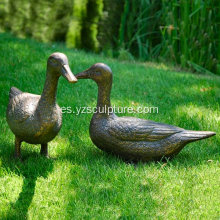 Vida jardín escultura de pato de tamaño para la venta